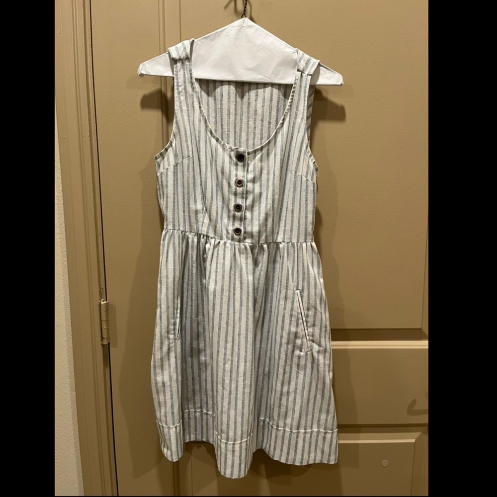 White sundress with blue stripes - sz 6